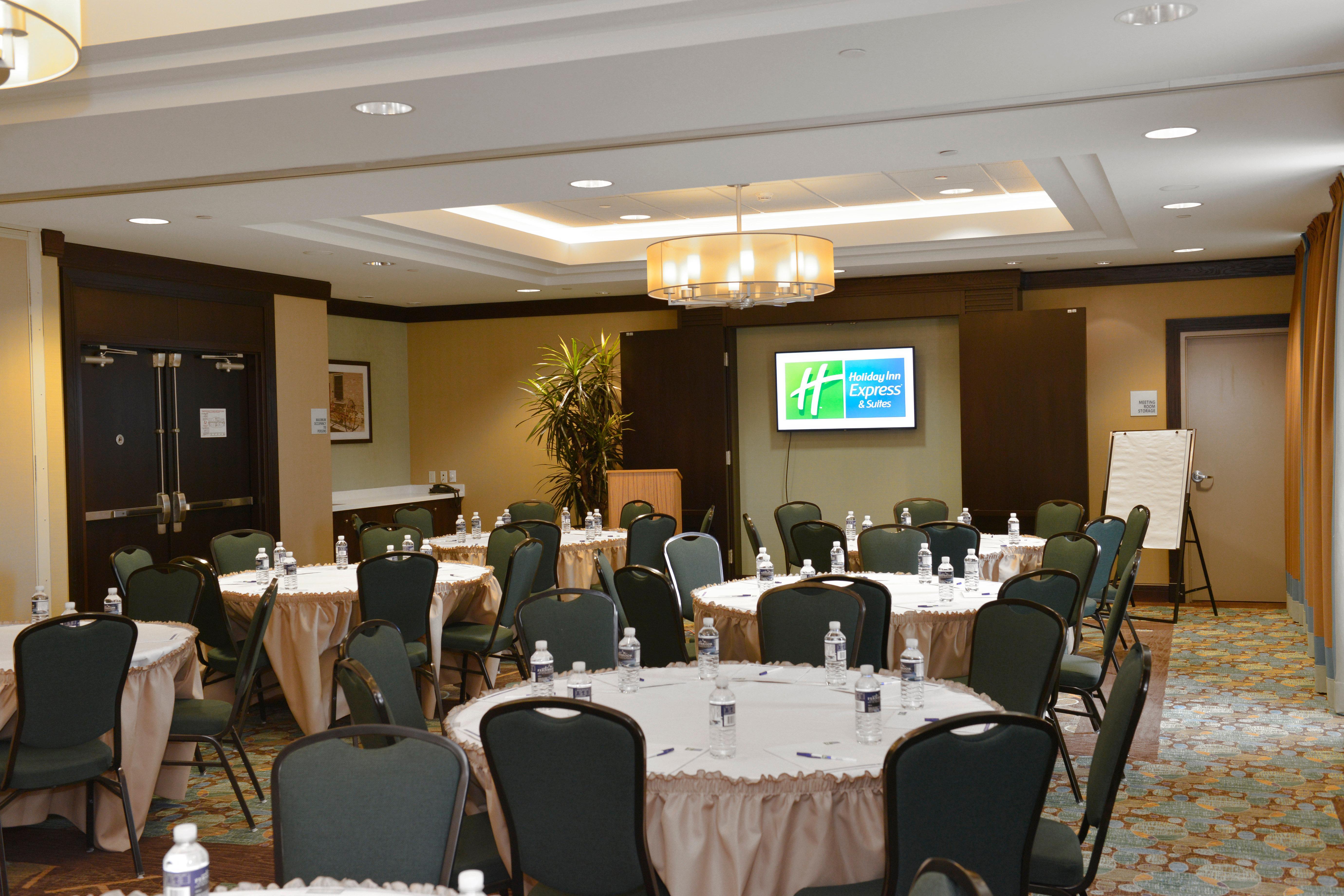 Holiday Inn Express Hotel & Suites Waterloo - St. Jacobs Area By Ihg Kültér fotó